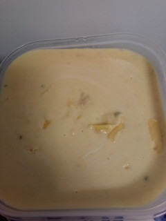 Una foto de Crema de calabaza y queso al cebollino