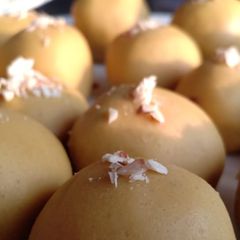 A picture of Besan Ka Laddoo #FLAVOR 2.