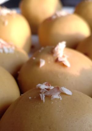 A picture of Besan Ka Laddoo #FLAVOR 2.