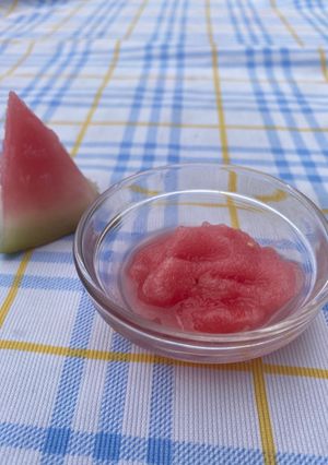 Una foto de Helado de sandía casero más fácil y rápido 🍉