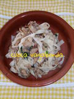 Foto di Tagliatelle fatte in casa con Salsiccia
