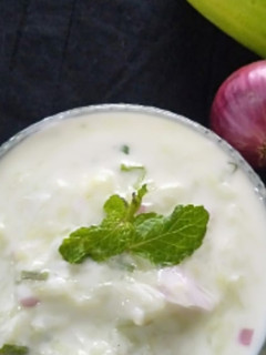 A picture of Cucumber Raita.