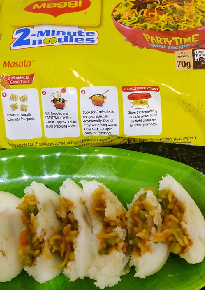 மேகி மசாலா ஸ்டப்டு இட்லி(maggi masala stuffed idly recipe in tamil) செய்முறை முக்கிய புகைப்படம்