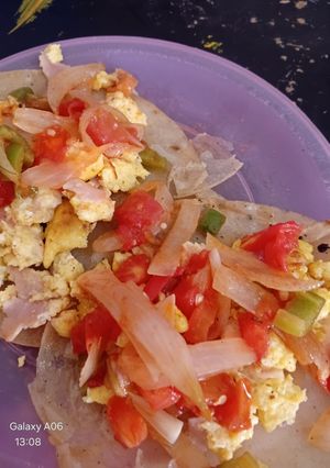Una foto de HUEVOS RANCHEROS ESTILO BARAJITAS🇲🇽🍅