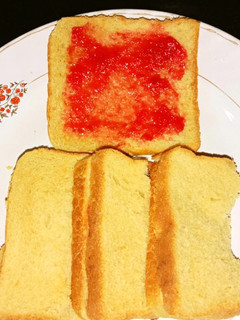 ब्रेड बटर जैम (Bread butter Jam recipe in hindi) रेसिपी मुख्य फोटो