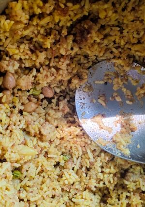 मसाले भात (Masale Bhat Recipe In Marathi) रेसिपी चे मुख्य फोटो