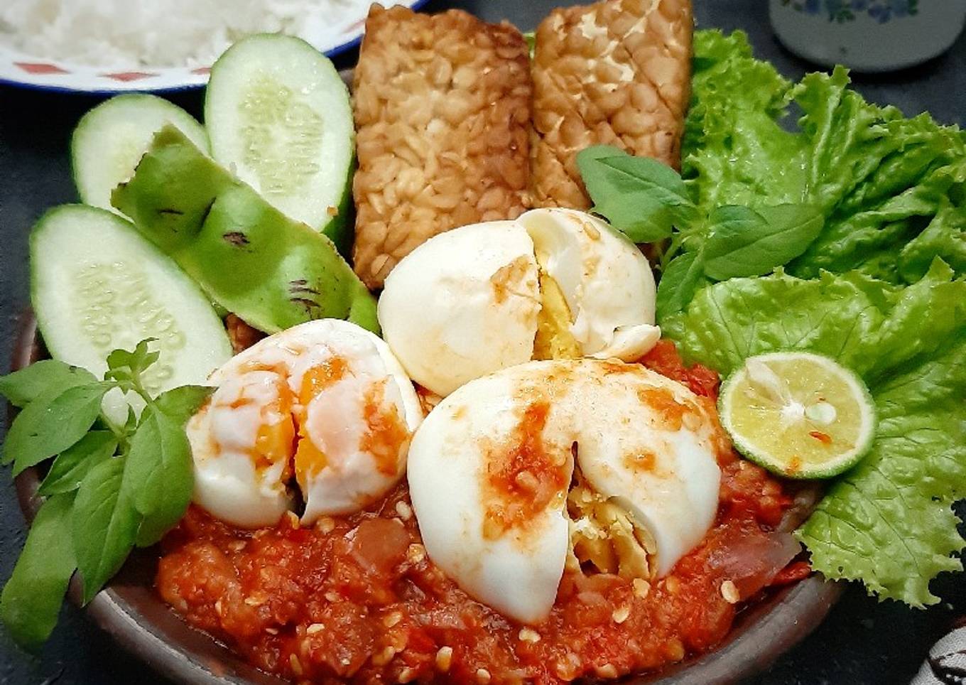 Telur Penyet Pedas