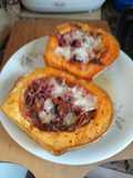 Calabacín relleno con chop suey