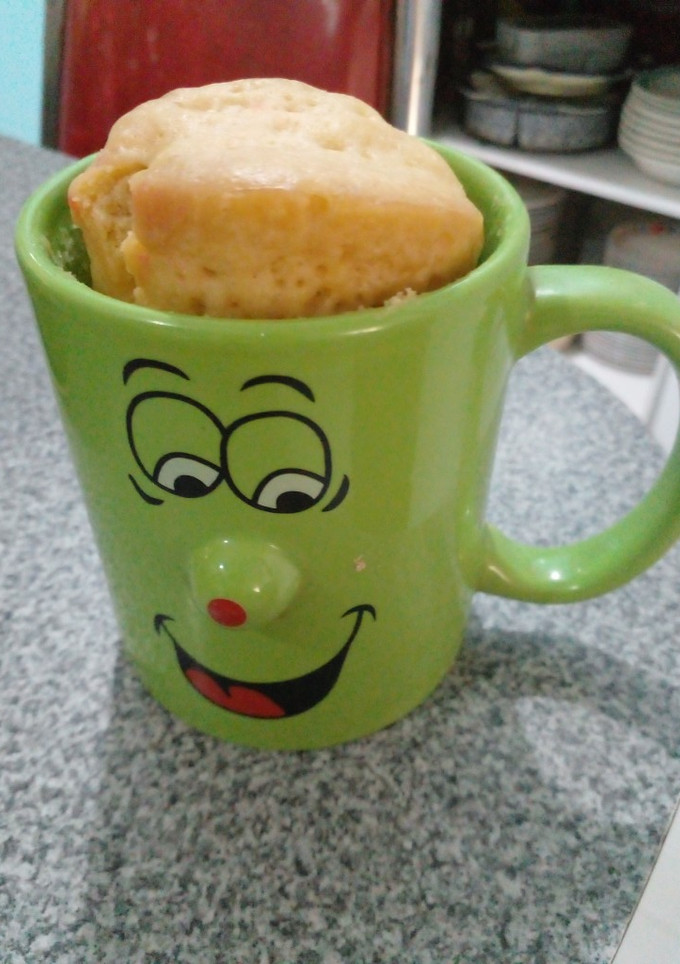 Una foto de Pan en taza en microondas