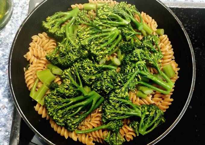 One pot pasta con bimi y pesto ?? Receta de Ana Cocinela - Cookpad