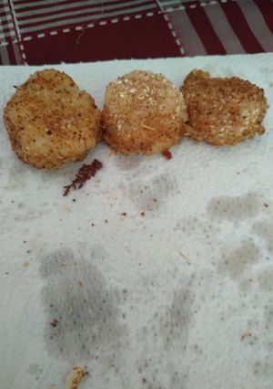 Una foto de Albóndigas de arroz y legumbres