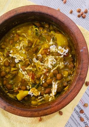 A picture of Kala Chana Masala.