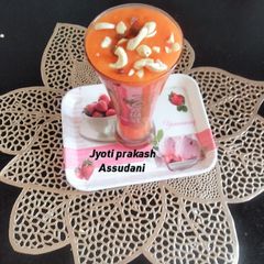 Papaya banana smoothie 🥤 A picture of Papaya banana smoothie 🥤.