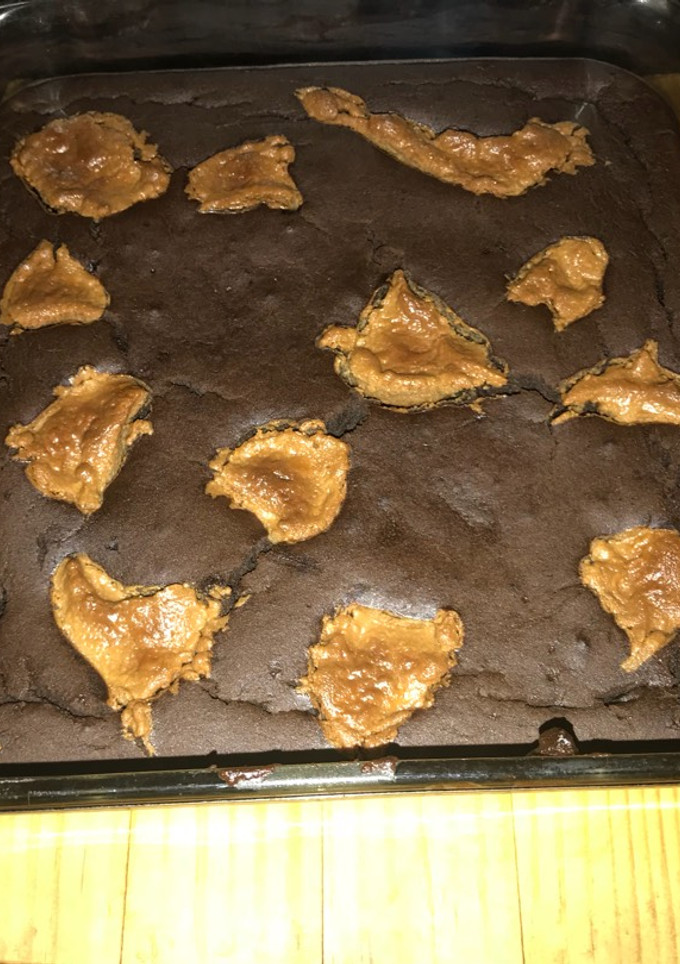 Una foto de Brownies de porotos negros🖤