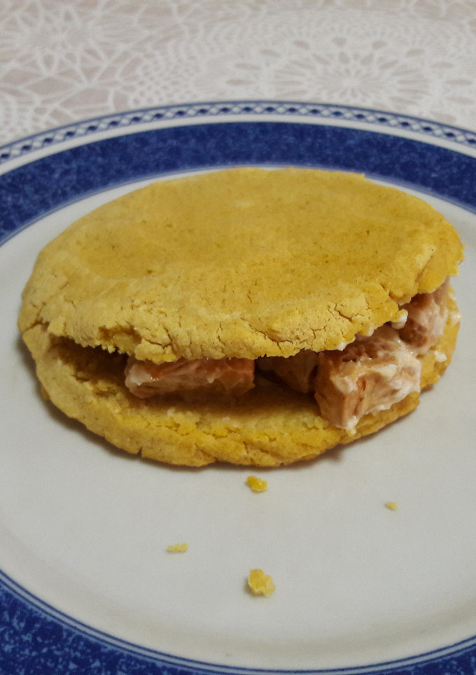 Una foto de 🇻🇪"Arepas Reina Pepiada venezolanas" sin gluten y veganas