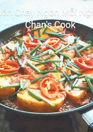 Hình của món Đậu khuôn kho nghệ.