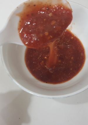 A picture of Perfect market style pizza sauce.