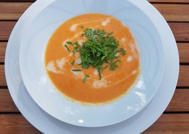 Red split lentils soup