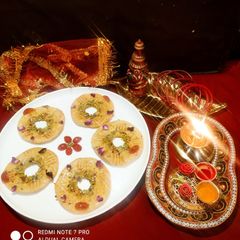 Meethi Mathari Karva Chauth Special A picture of Meethi Mathari Karva Chauth Special.