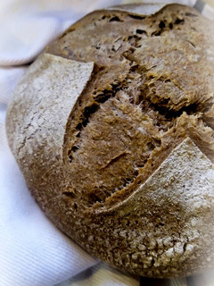 Una foto de Pan de masa madre integral