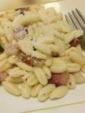 Cavatelli con pancetta peponata e zucchine