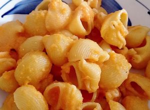 Foto di Pasta con crema di carote e parmigiano