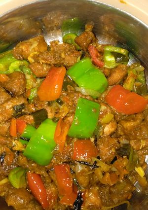 A picture of Sweet and sour chicken.