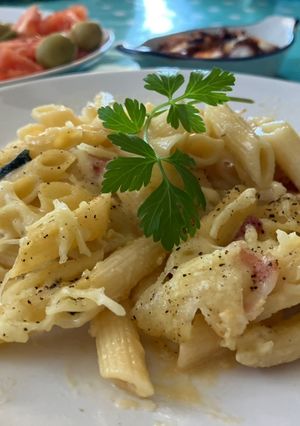 Una foto de Macarrones “alla mia carbonara”, sin nata