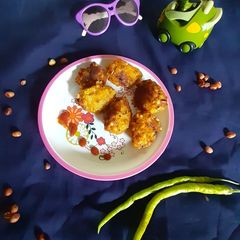 A picture of Sabudana vadas.