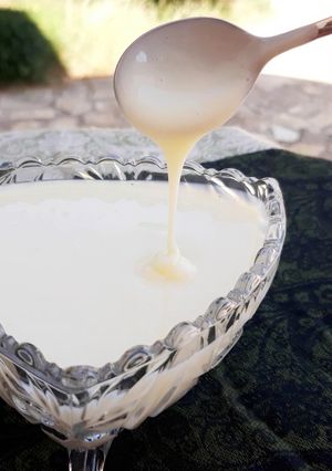 صورة لوصفة 🥛❤🍶 الحليب المكثف المحلى المنزلي بثلاث مكونات فقط 🥛❤🍶
