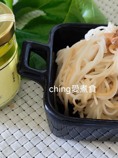 十分鐘上菜-乾拌蔥酥鵝油麵 的食譜成品照片