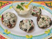 Una foto de portobello relleno