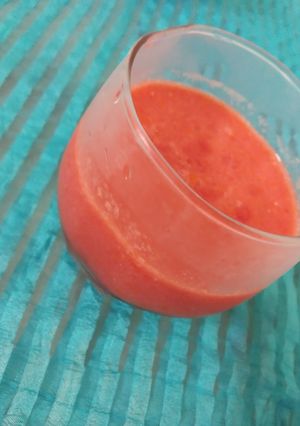 A picture of Tomato juice.