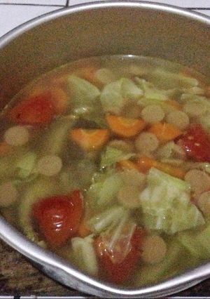 Foto resep Sayur sop sosis ceker ala anak kost
