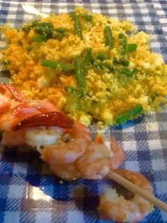 Una foto de Cous Cous con trigueros y gambas picantes