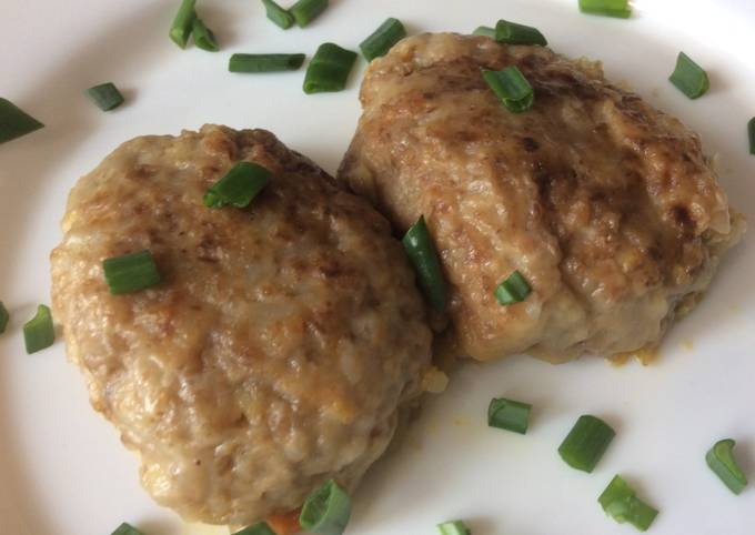 Рецепты грибных котлет с фото. Котлета с грибами и сыром калорийность. Рецепты грибных котлет с фото. Котлеты из щуки с грибами рецепт. Постные котлеты из гречки с грибами.