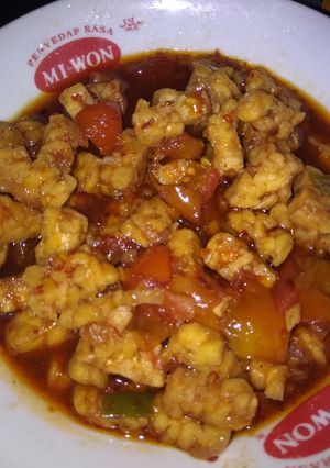 Foto resep Oseng tempe pedaas ekonomis