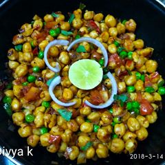 A picture of Green peas chole sabzi.