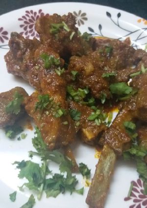 A picture of Masala mutton chops.