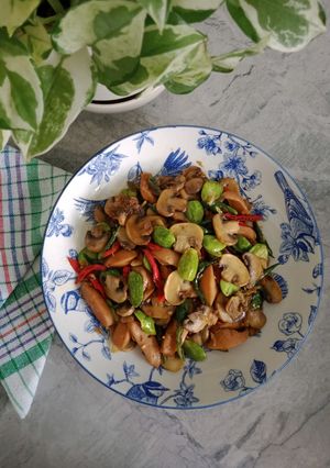 Foto resep Tumis Jamur Sosis Kecap