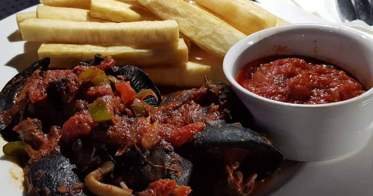 Fried yam with peppered snail Recipe by Long spoon Cookpad