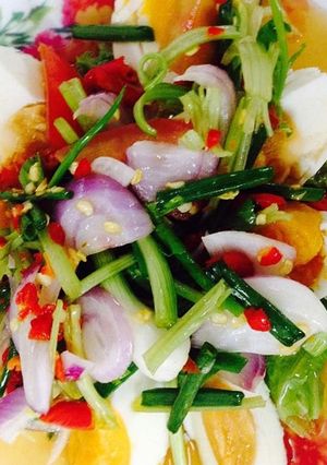 รูปของ ยำไข่ต้ม