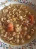 Sopa de pasta y garbanzos