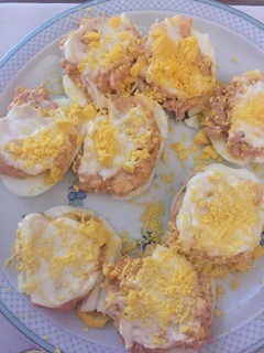 Una foto de Huevos rellenos