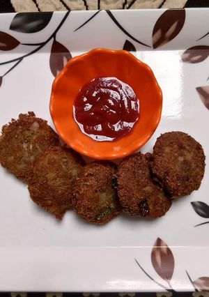 A picture of Soyabean Potato Chops.