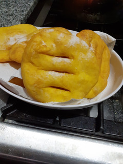 Una foto de Sopaipillas o Tortas fritas con Zapallo