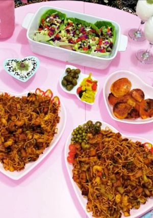 عکسی از دستور ماکارونی با ته دیگ سیب زمینی 😋