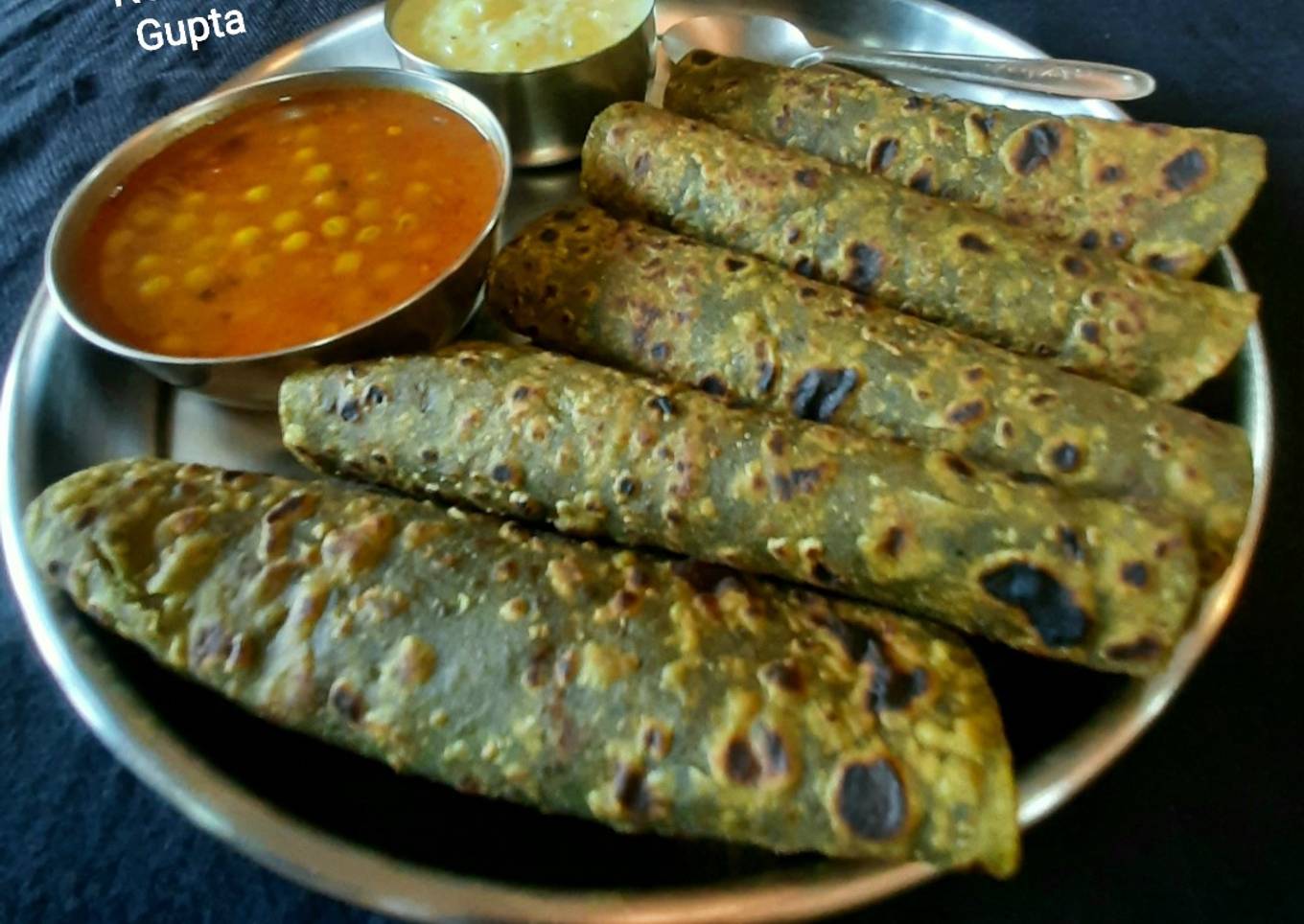 Bathua Paratha