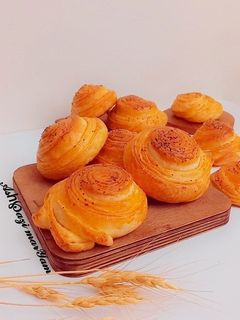 عکسی از دستور نان چند لایه کره ای🥐