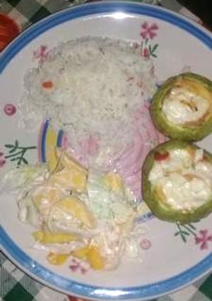 Una foto de Guicoyitos o calabacitas rellenas al horno.😋